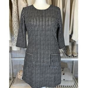 Elegant Black and White Houndstooth Midi Dress